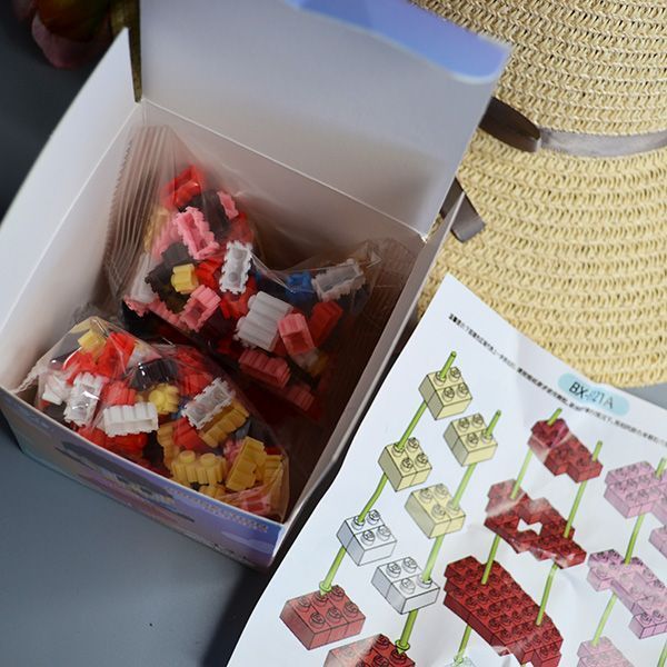 Набір з 20 конструкторів Magic Blocks "Мультгерої" - міні-фігурки, 200 деталей, коробка + рандом SKU: magicmix фото