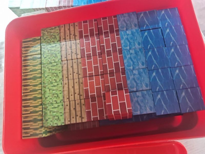 Магнитный конструктор Magnetic Cube 240 деталей, кубики 2 см с фигурками и пластиковым боксом. тнт240черв фото