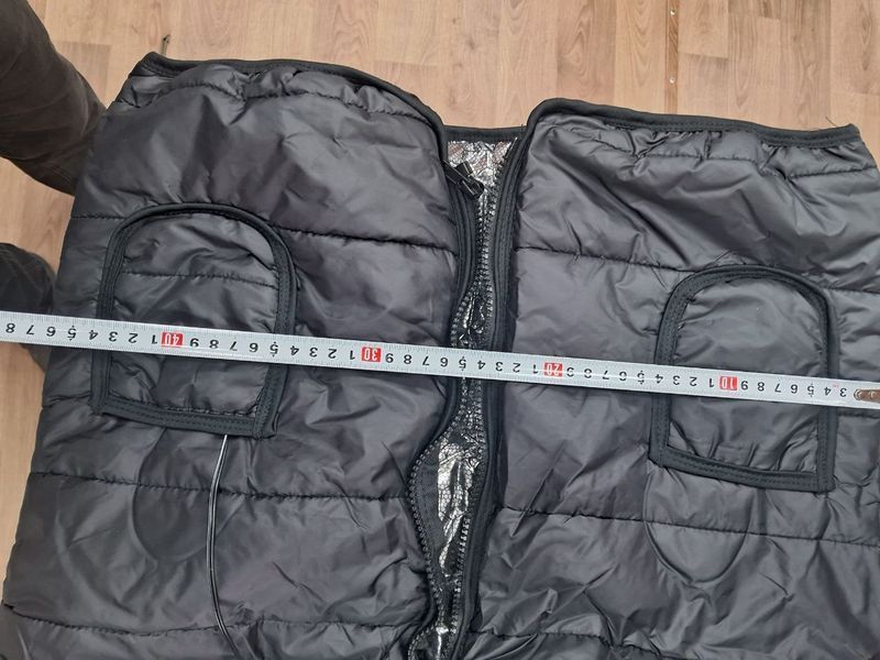 Дитячий жилет з підігрівом від повербанка USB, 3 режими 39&ndash;56&deg;C, утеплена жилетка 50&times;60 см чорна желетд фото