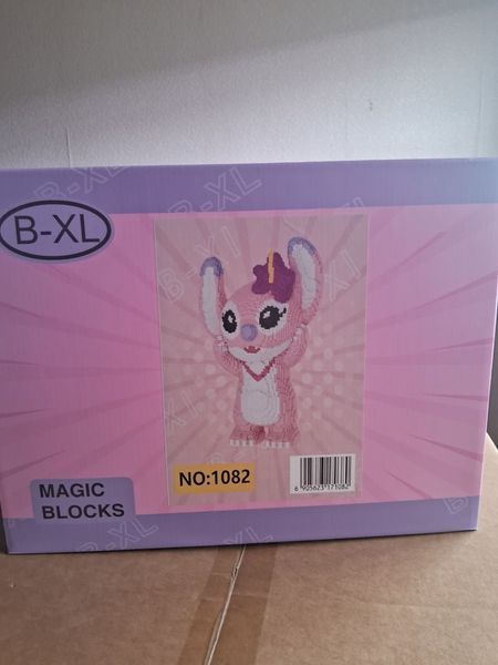 Конструктор Magic Blocks Stitch Angel з квіткою &ndash; 65 см, ~9000 деталей, інтер'єрна фігура Стича Angel с цветком 65 см фото